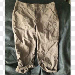 Royal Robbins Cargo Capris in khaki size 10